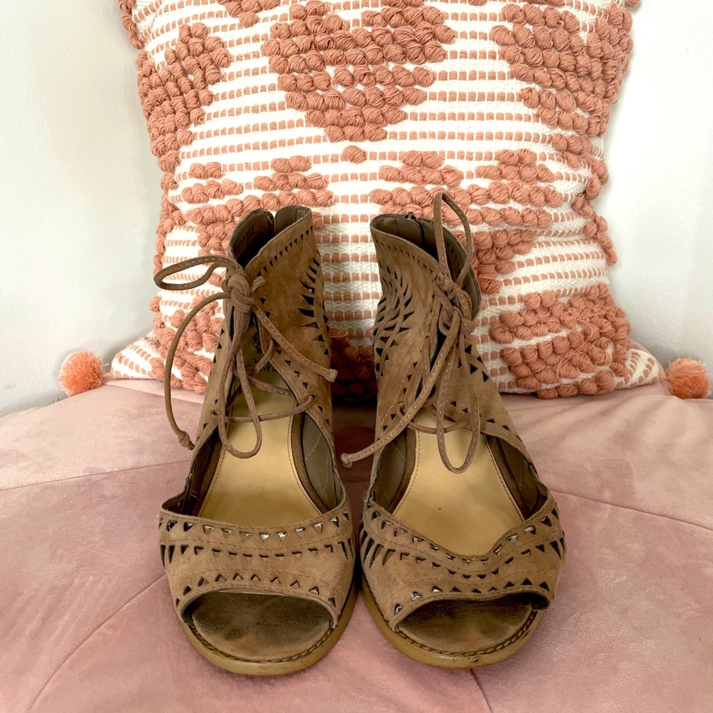 Vince Camuto Heel Bootie